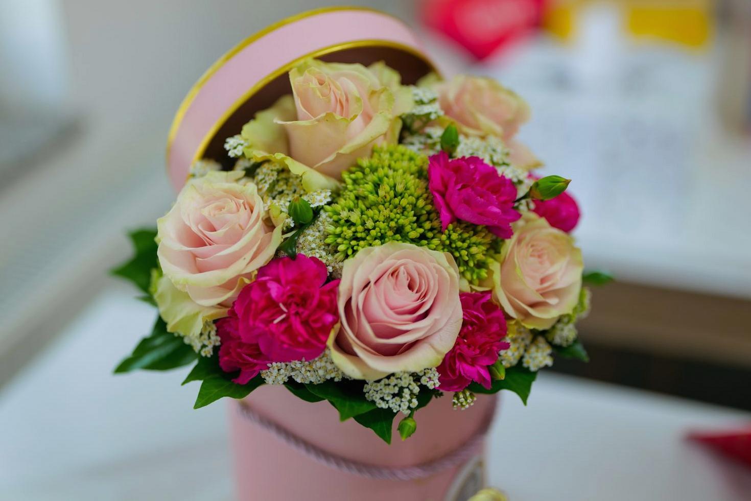 Offerselect boxed flowers ready for delivery