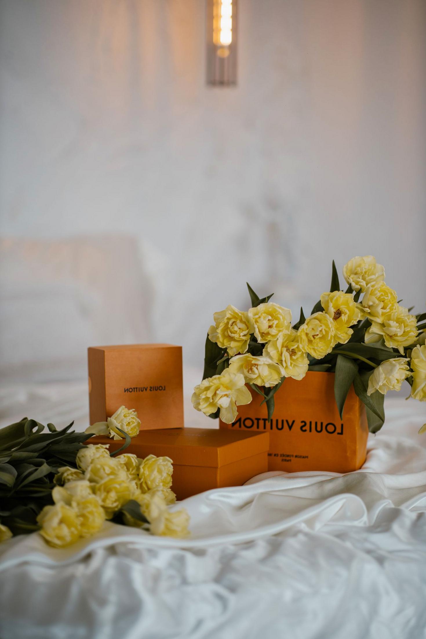 Luxury yellow tulips in a signature Offerselect box